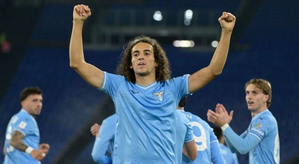 Lazio ai quarti di Coppa Italia, Guendouzi piega il Genoa