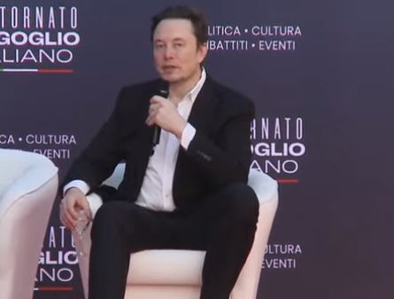 Musk “L’intelligenza artificiale un’arma a doppio taglio”