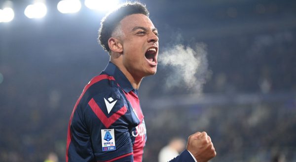 Il Bologna in formato Champions piega 2-0 la Roma