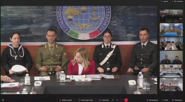 Meloni ai militari all’estero “La vostra è una scelta di coscienza”