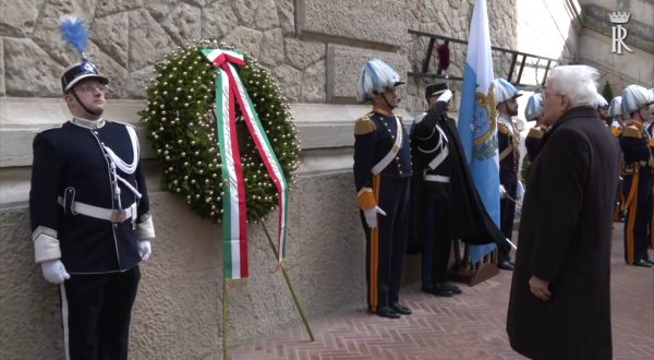 San Marino, l’omaggio di Mattarella all’Ara dei Volontari