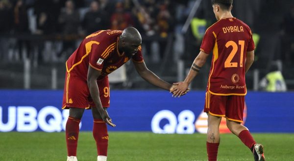 Lukaku-Dybala lanciano la Roma ai quarti di Coppa Italia