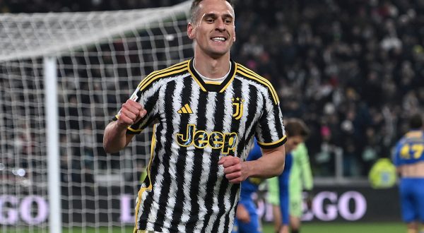 Juve-Frosinone 4-0, bianconeri in semifinale di Coppa Italia