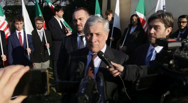 Europee, Tajani “Per Forza Italia l’obiettivo è la doppia cifra”