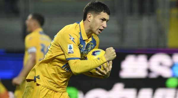 Il Frosinone torna a vincere, 3-1 al Cagliari