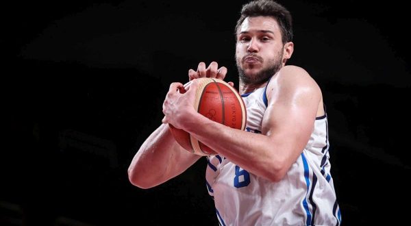 Sconfitta per i Pistons di Gallinari, Embiid e Towns da urlo