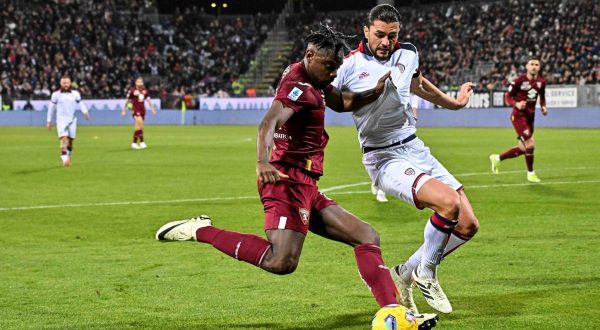 Il Torino vince a Cagliari 2-1 nell’anticipo