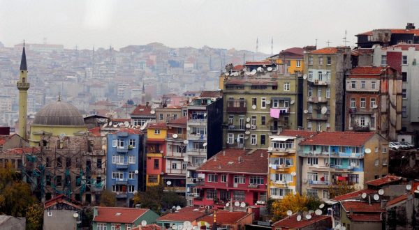 Attacco armato a chiesa cattolica a Istanbul, condanna di Tajani