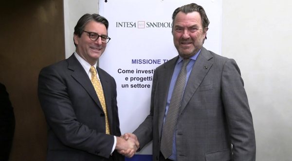 Turismo, si rafforza la collaborazione Intesa Sanpaolo-Federalberghi