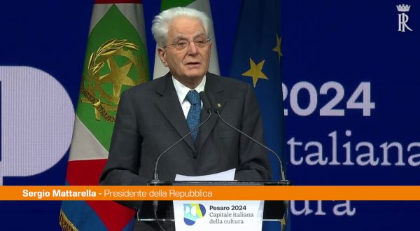 Mattarella “Stagione difficile, guerre a confini Europa ci riguardano”