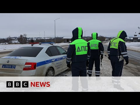 No survivors on plane Russia says was carrying 65 Ukrainian PoWs | BBC News