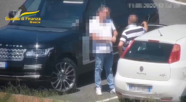 Brescia, corruzione per aggiudicarsi appalti. Quattro arresti