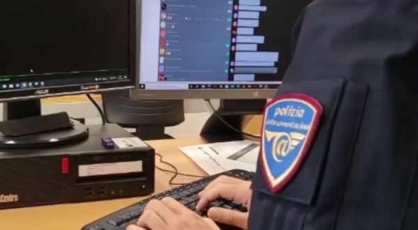 Da 3 anni adescava minorenni sui social, 48enne arrestato in Islanda