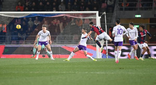 Il Bologna vola in zona Champions, 2-0 alla Fiorentina