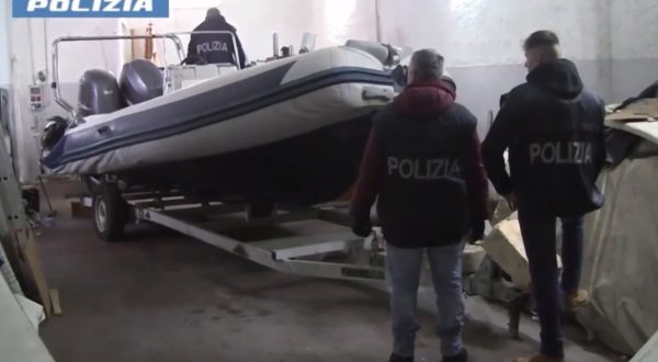 Traffico di migranti tra Sicilia e Tunisia, i fermati organizzavano “viaggi Vip”