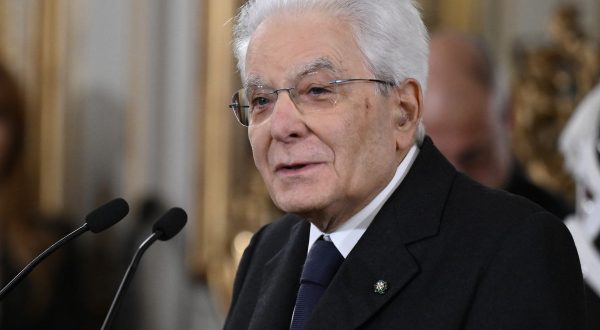 Mattarella a Piantedosi “L’autorevolezza non si misura sui manganelli”