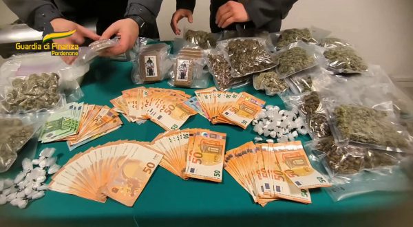 Pordenone, arrestato giovane con 4 chili di droga