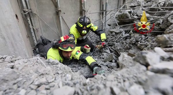 Crollo Firenze, proseguono le ricerche dell’ultimo operaio disperso