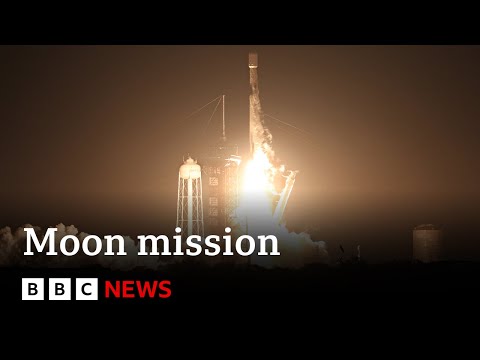 Private spacecraft blasts off to attempt first US moon landing in 52 years | BBC News