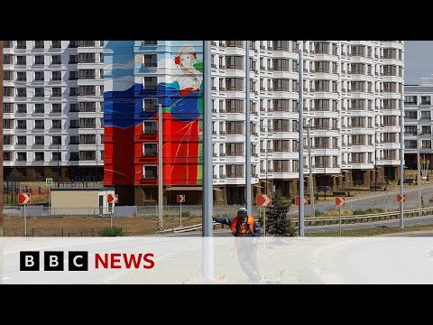 Six million Ukrainians fled country after Russian invasion, UN says | BBC News