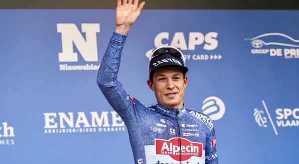 Philipsen vince la 115^ edizione della Milano-Sanremo