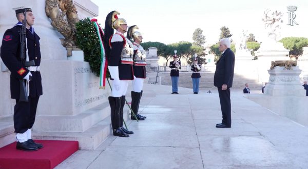 Mattarella all’Altare della Patria per Giornata dell’Unità Nazionale