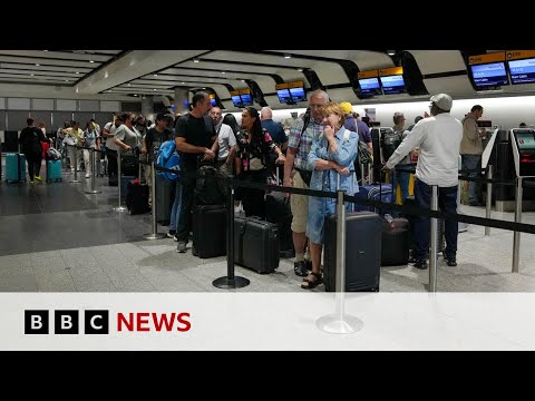 How baggage fees and add-ons have changed air travel | BBC News