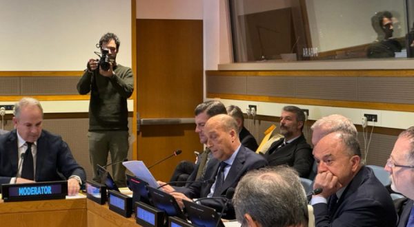 Gratteri all’Onu lancia l’allarme sulle mafie armate dall’IA