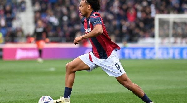 Il Bologna frena a Frosinone, niente sorpasso alla Juve