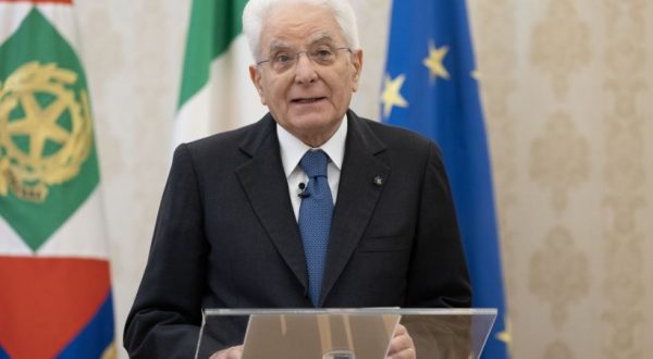 Mattarella “Libro strumento irrinunciabile di sapere e crescita”