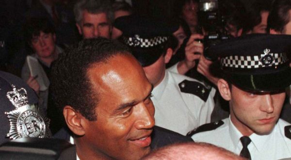 E’ morto O.J. Simpson, vita controversa fra football e cinema