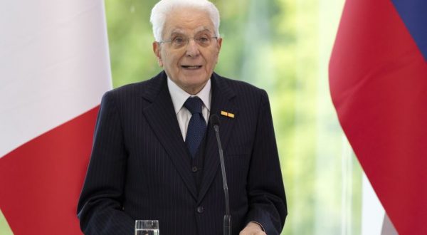 Europee, Mattarella “Mi auguro vi sia una grande partecipazione”