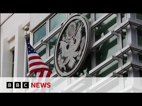 US restricts travel for diplomats in Israel over Iran attack fears | BBC News