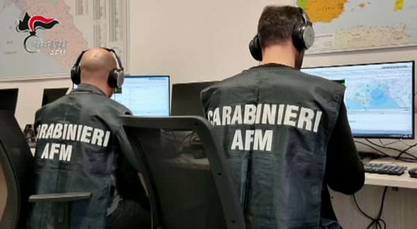 Decine di arresti per vendita di euro contraffatti in Italia e Francia