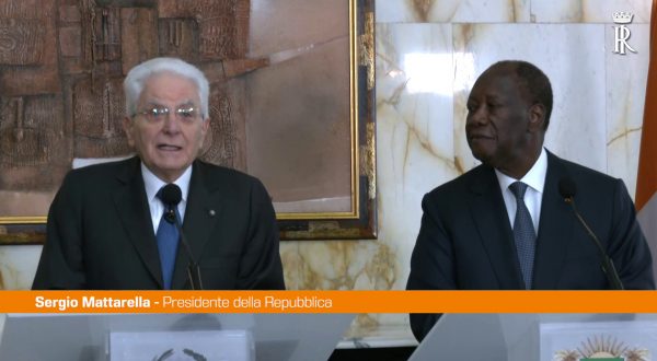 Migranti, Mattarella “Inaccettabile il traffico di esseri umani”