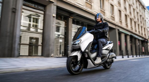 NMax 125 di Yamaha è già pronto anche per le autostrade