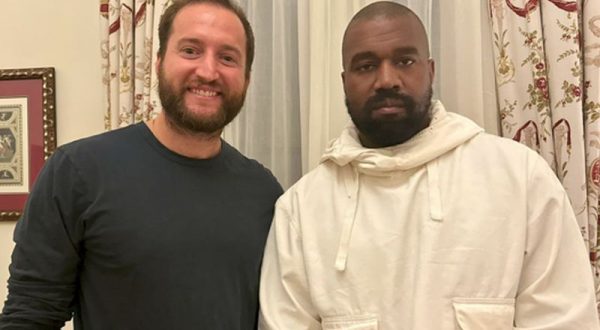 Kanye West “cambia” il sorriso, la firma è italiana