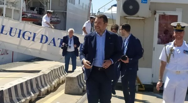 Salvini “Entro l’anno cantiere del Ponte, sarà rivoluzione ambientale”