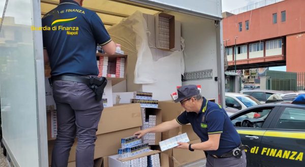 Sequestrate sigarette di contrabbando, un arresto nel Napoletano