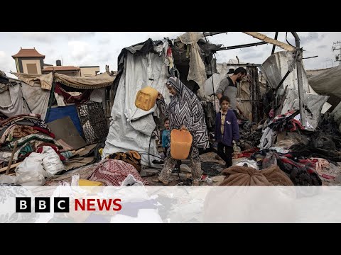 Gaza: Witnesses report Israeli tanks in heart of Rafah | BBC News