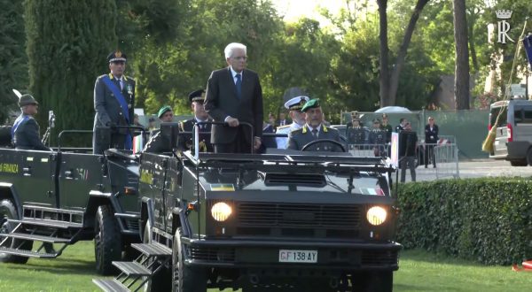 Mattarella alla cerimonia per il 250° anniversario Guardia di Finanza