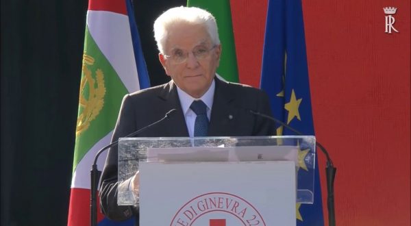 Lavoro, Mattarella “Lo sfruttamento va eliminato”