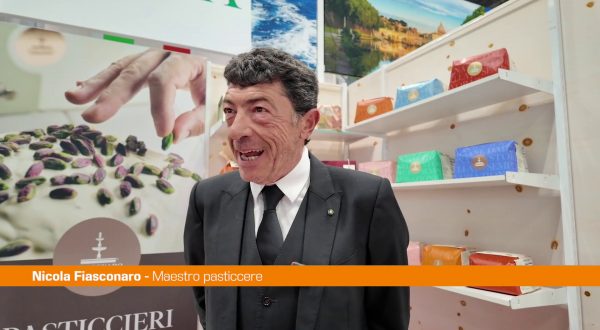 Fiasconaro al Summer Fancy Food con Toro di Wall Street di cioccolato