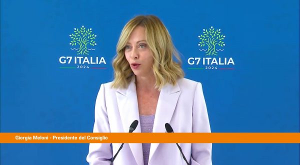 Meloni chiude il G7 “Ottimo gioco di squadra, Italia all’altezza”