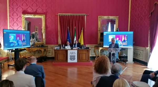 Presentata l’App per tracciare la salute degli studenti universitari