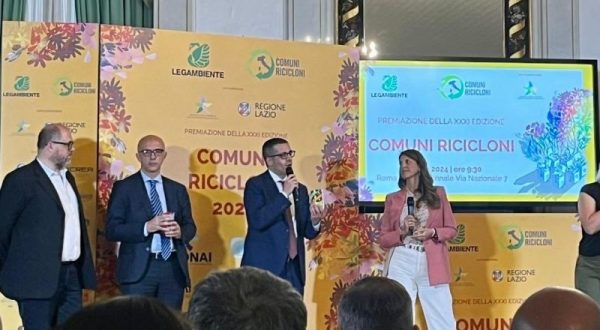 Siracusa premiata da CoReVe come Comune riciclone 2023