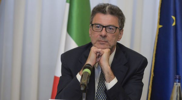 Giorgetti “In arrivo decreti per realizzare il federalismo”