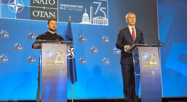 Stoltenberg “Il futuro dell’Ucraina è nella Nato”