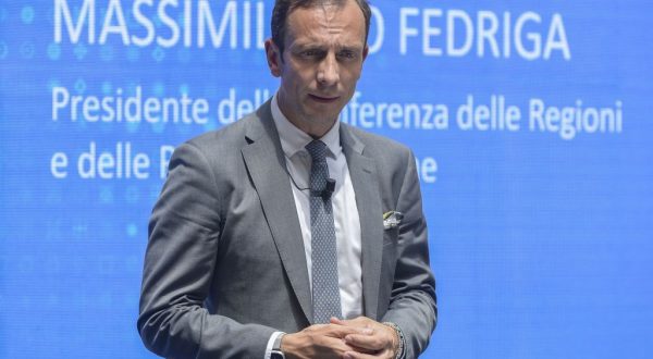 Fedriga è il governatore più gradito, tra i sindaci vince Guerra