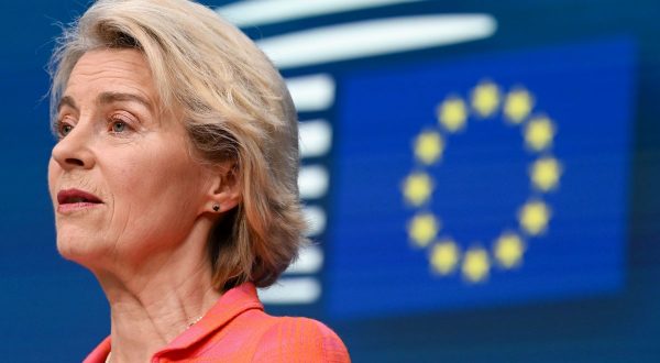 Von der Leyen “Non accetterò che gli estremisti distruggano l’Ue”